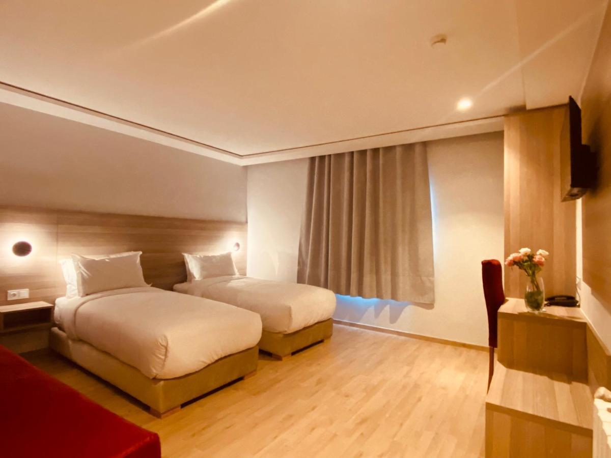 Fajr Hotel 3*