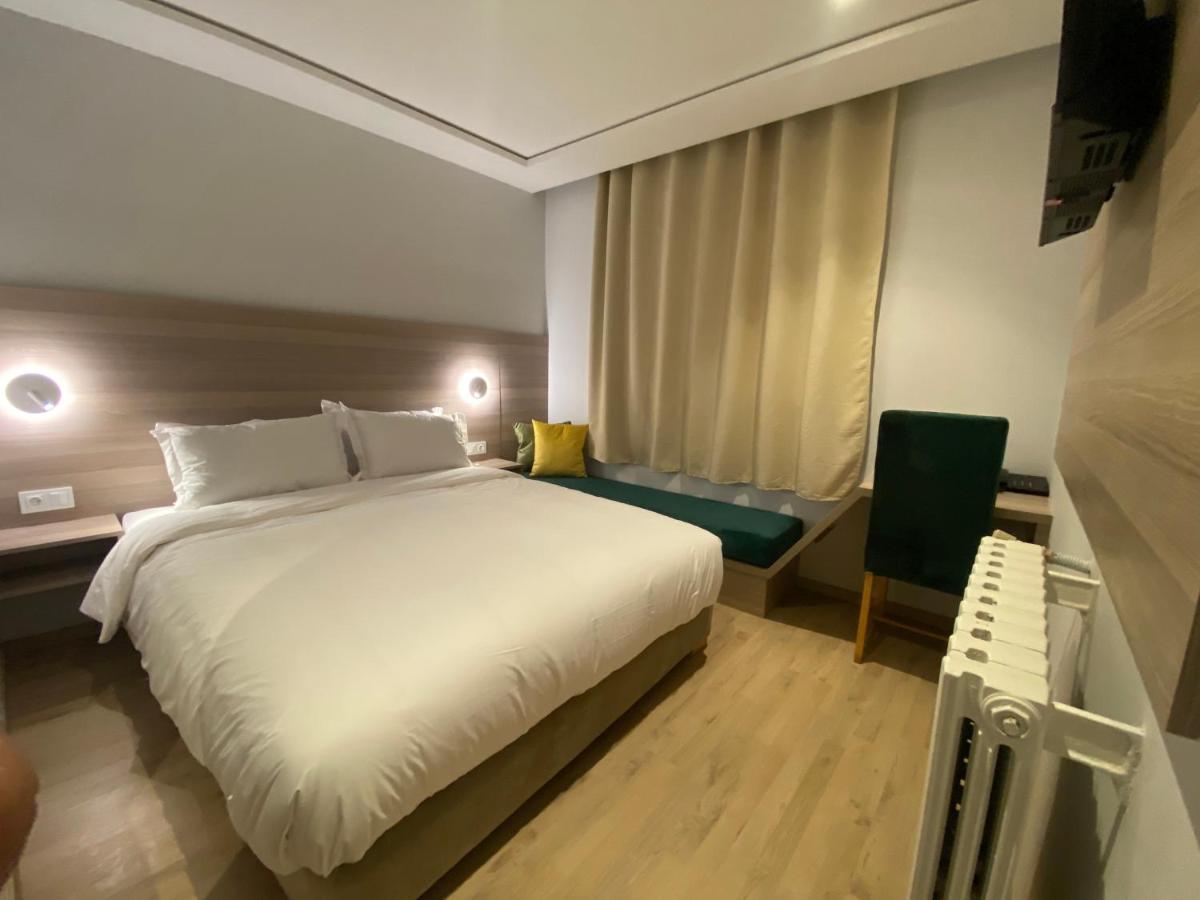 Hotel Fajr